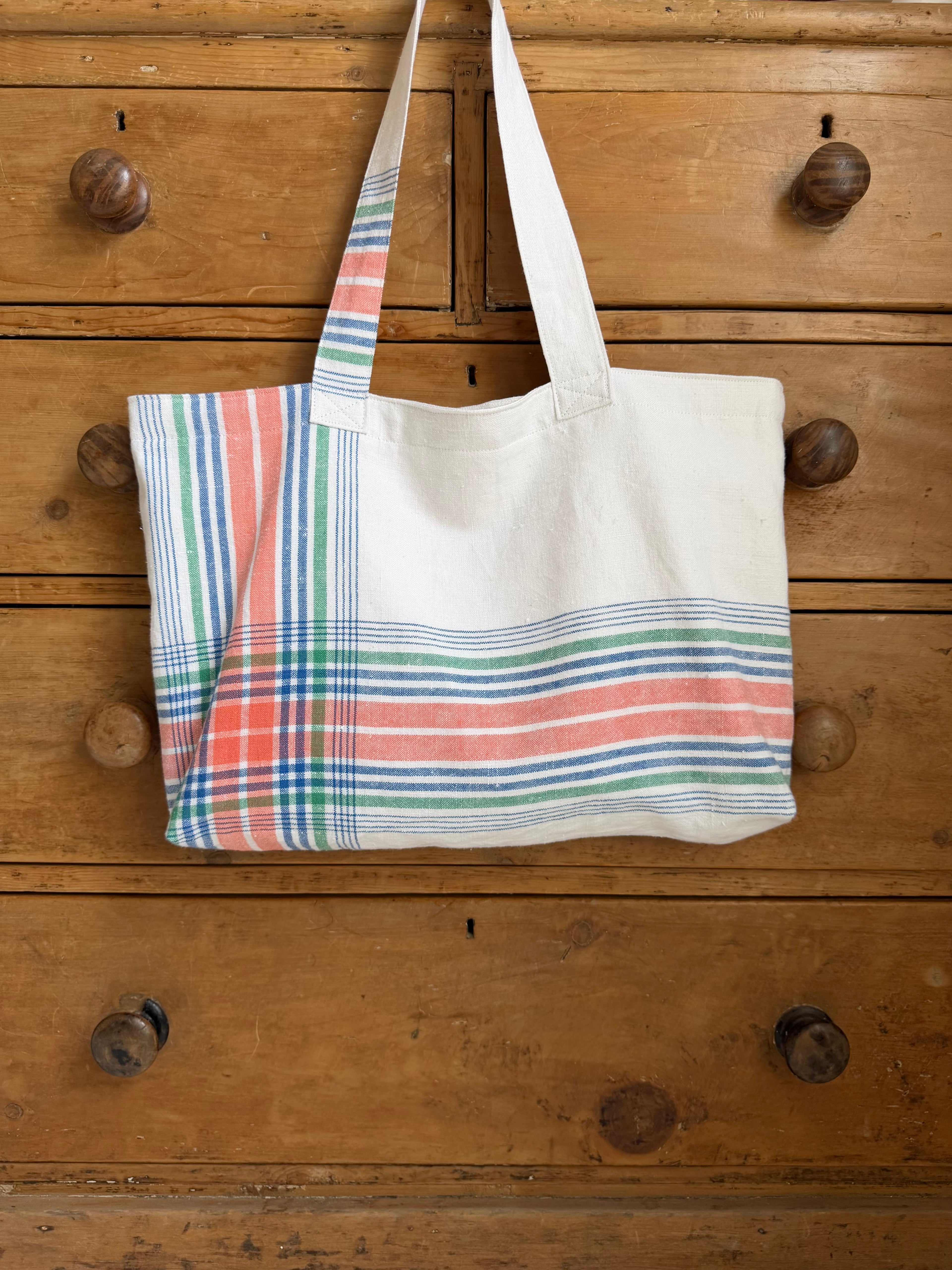 The Edith Vintage Tote ~ White Stripe