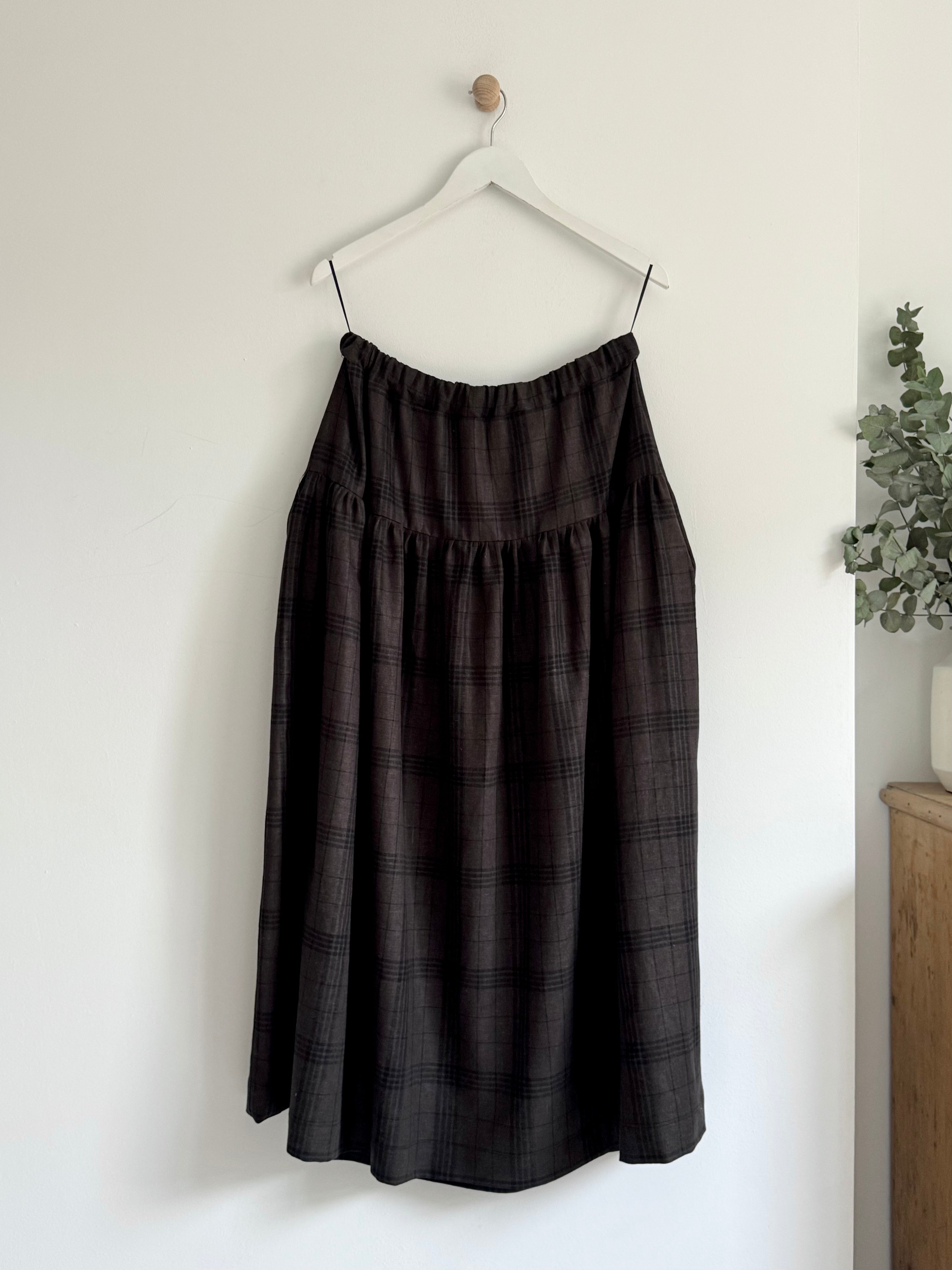 Mila Skirt in coco check