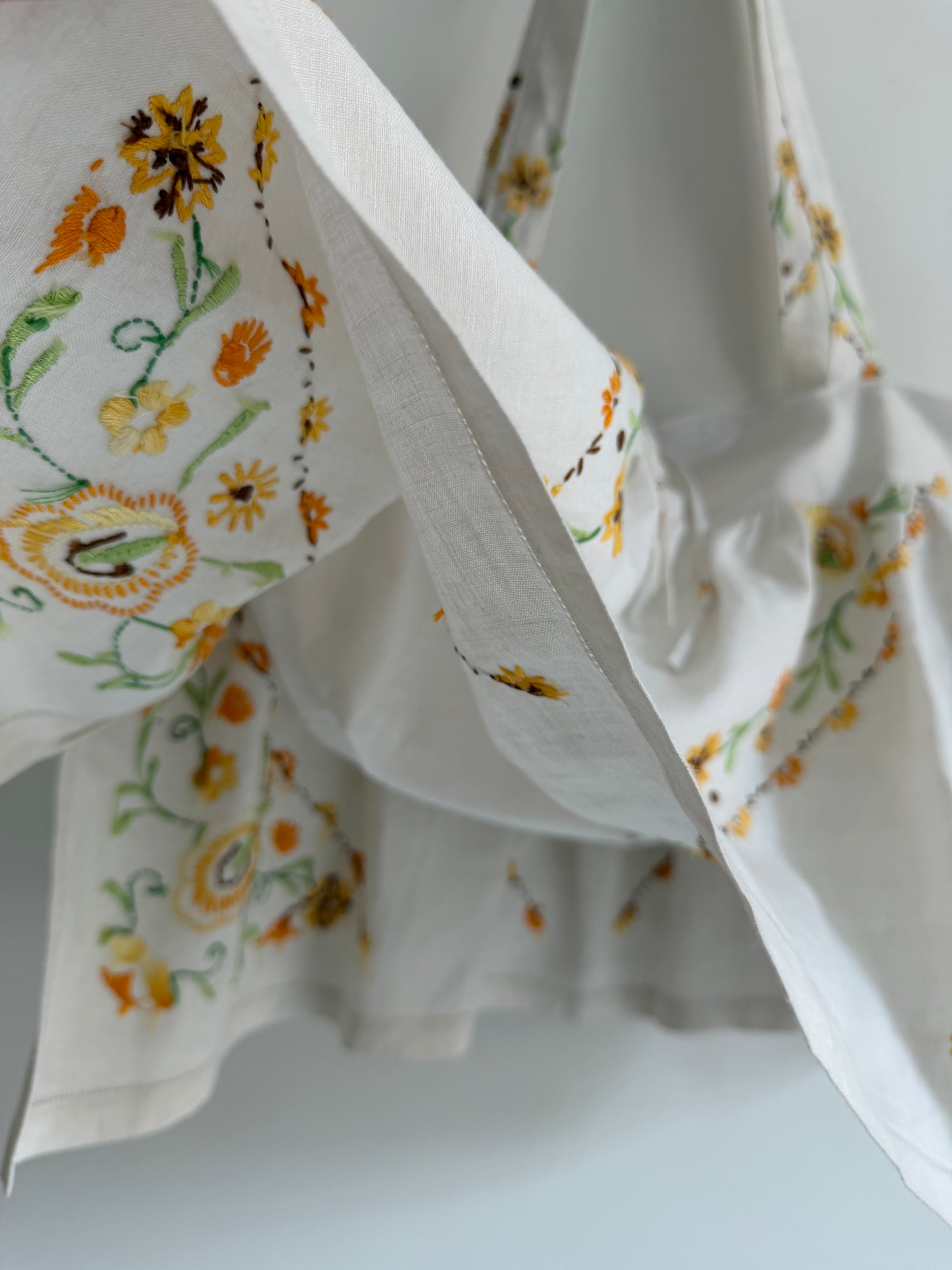 The Story Bag ~ white & yellow