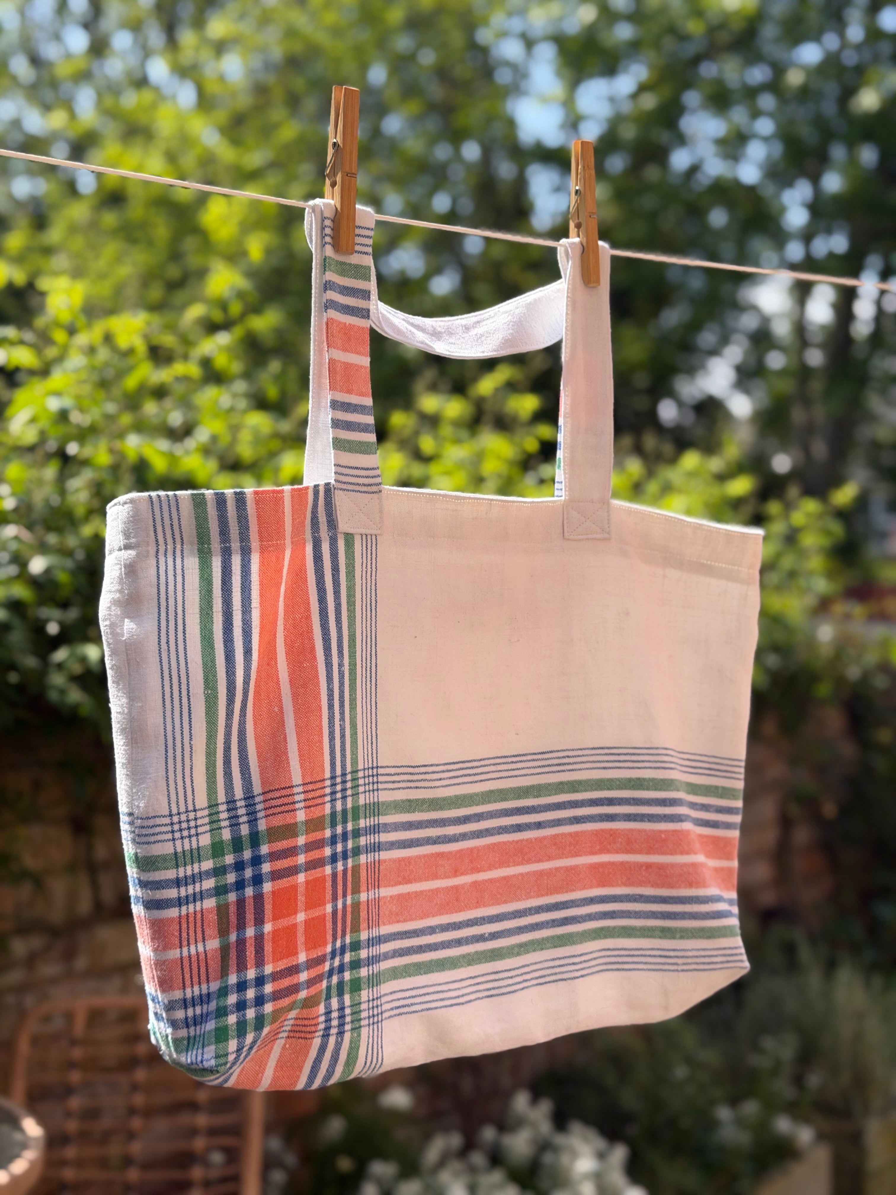 The Edith Vintage Tote ~ White Stripe
