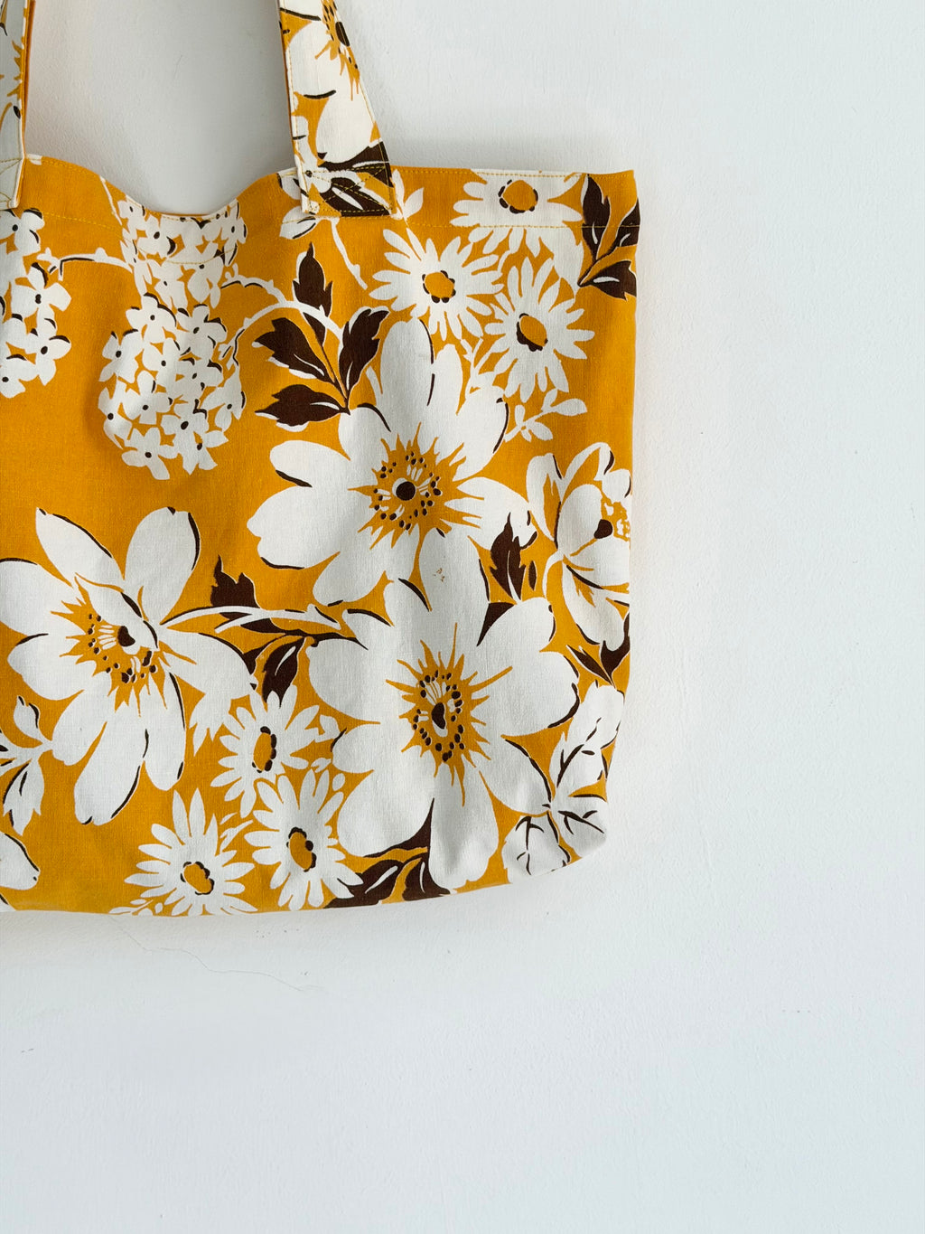 The Edith Vintage Tote ~ Marigold