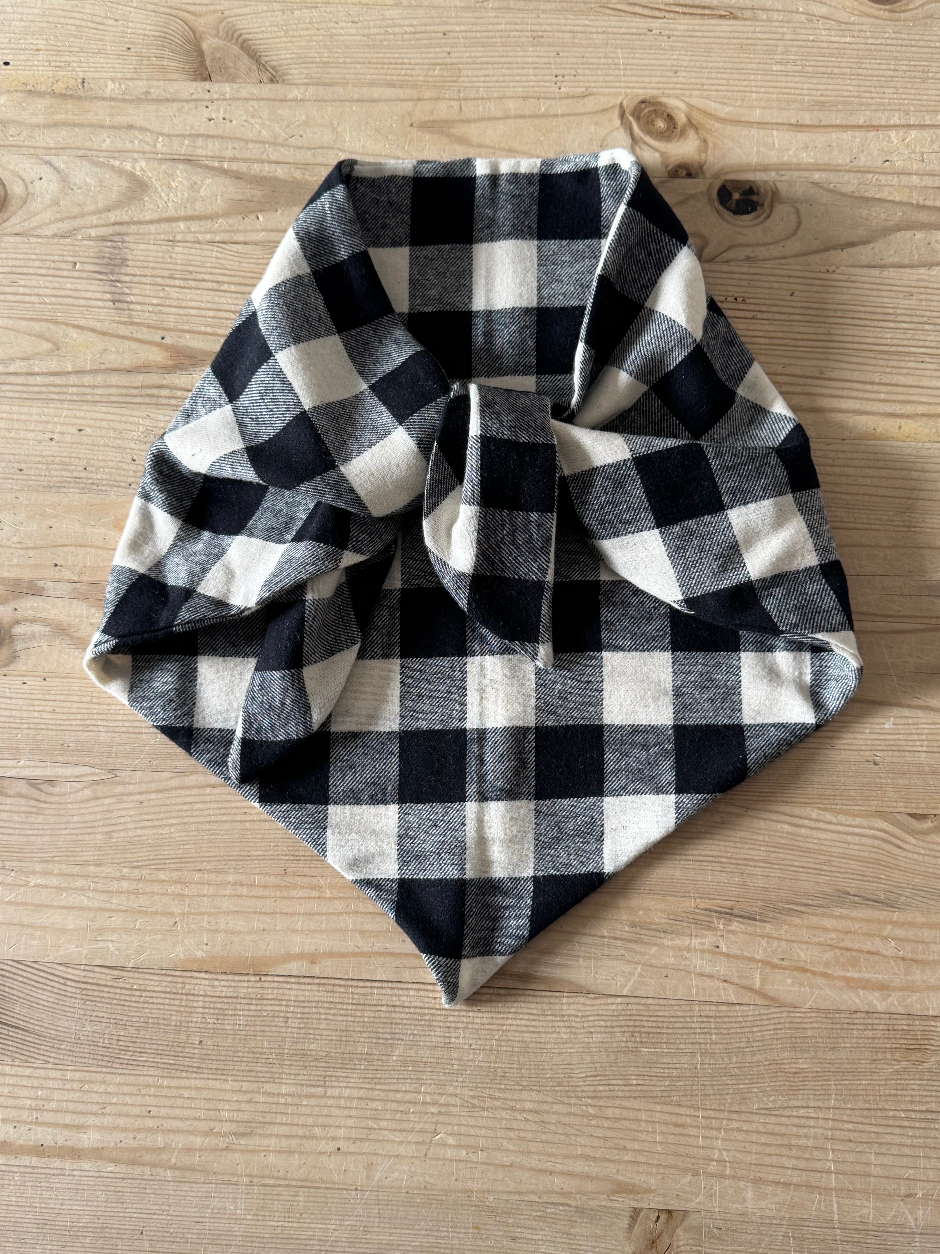 Black & cream triangle scarf