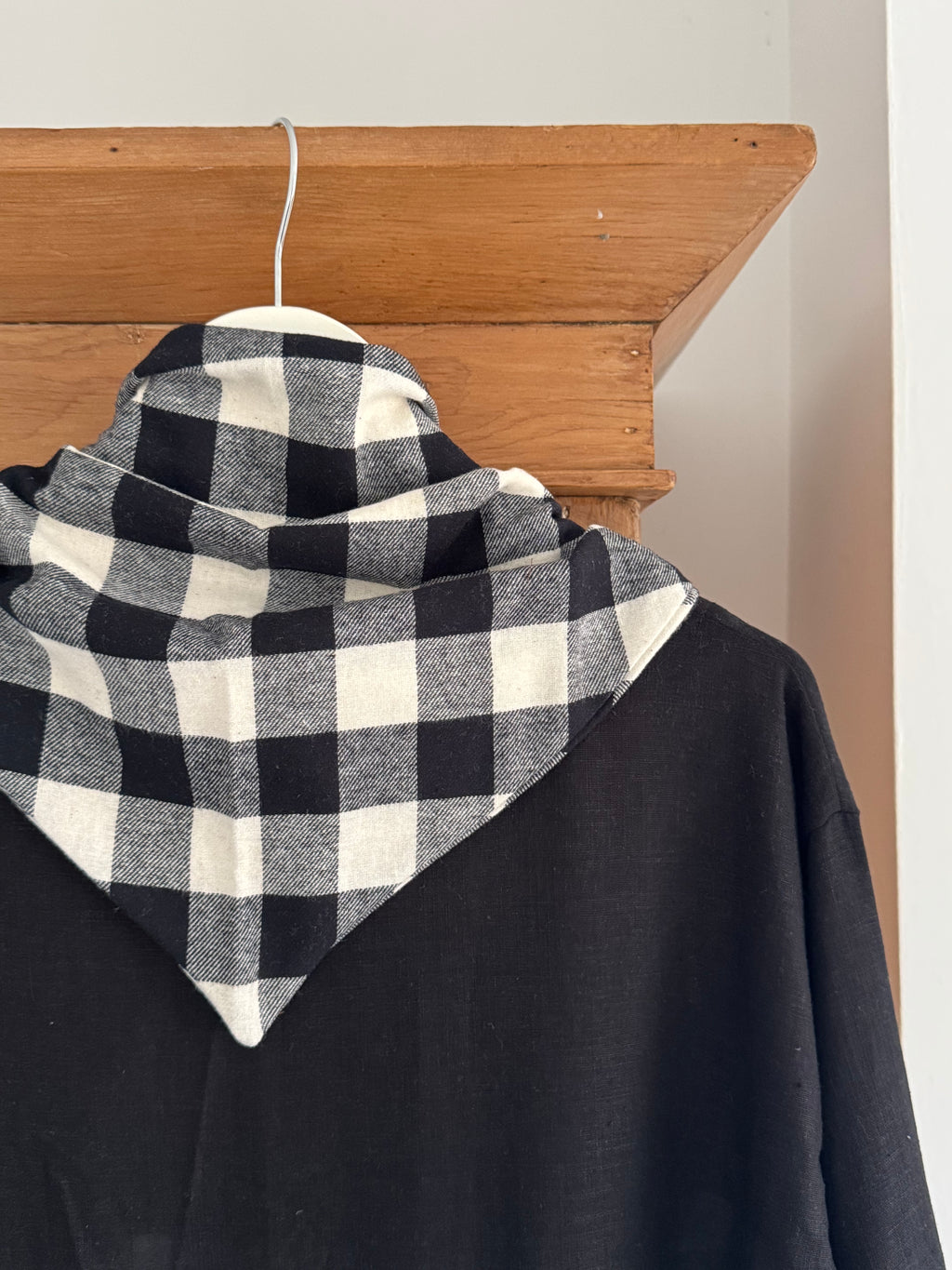 Black & cream triangle scarf