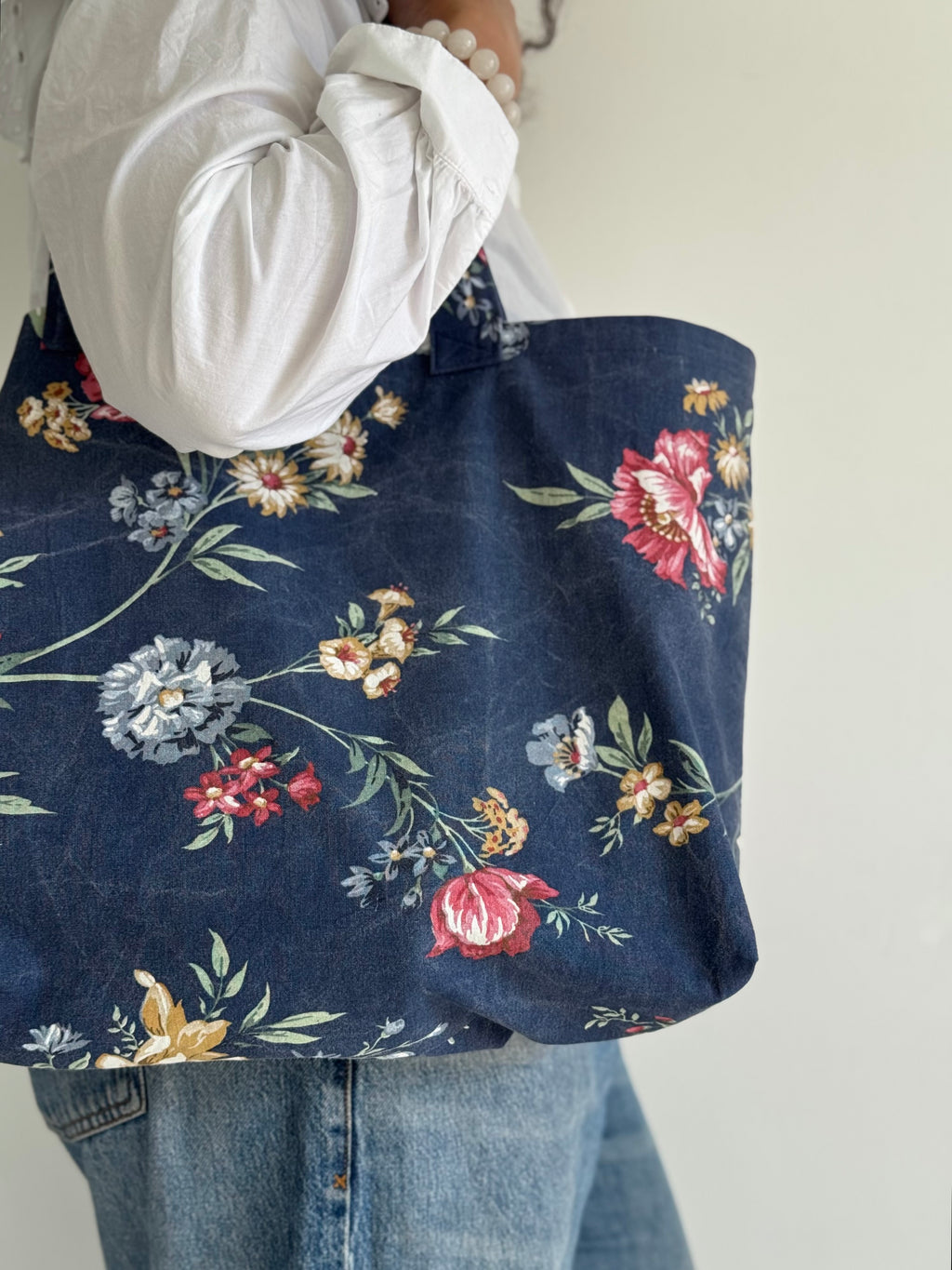The Edith Vintage Tote ~ Blue