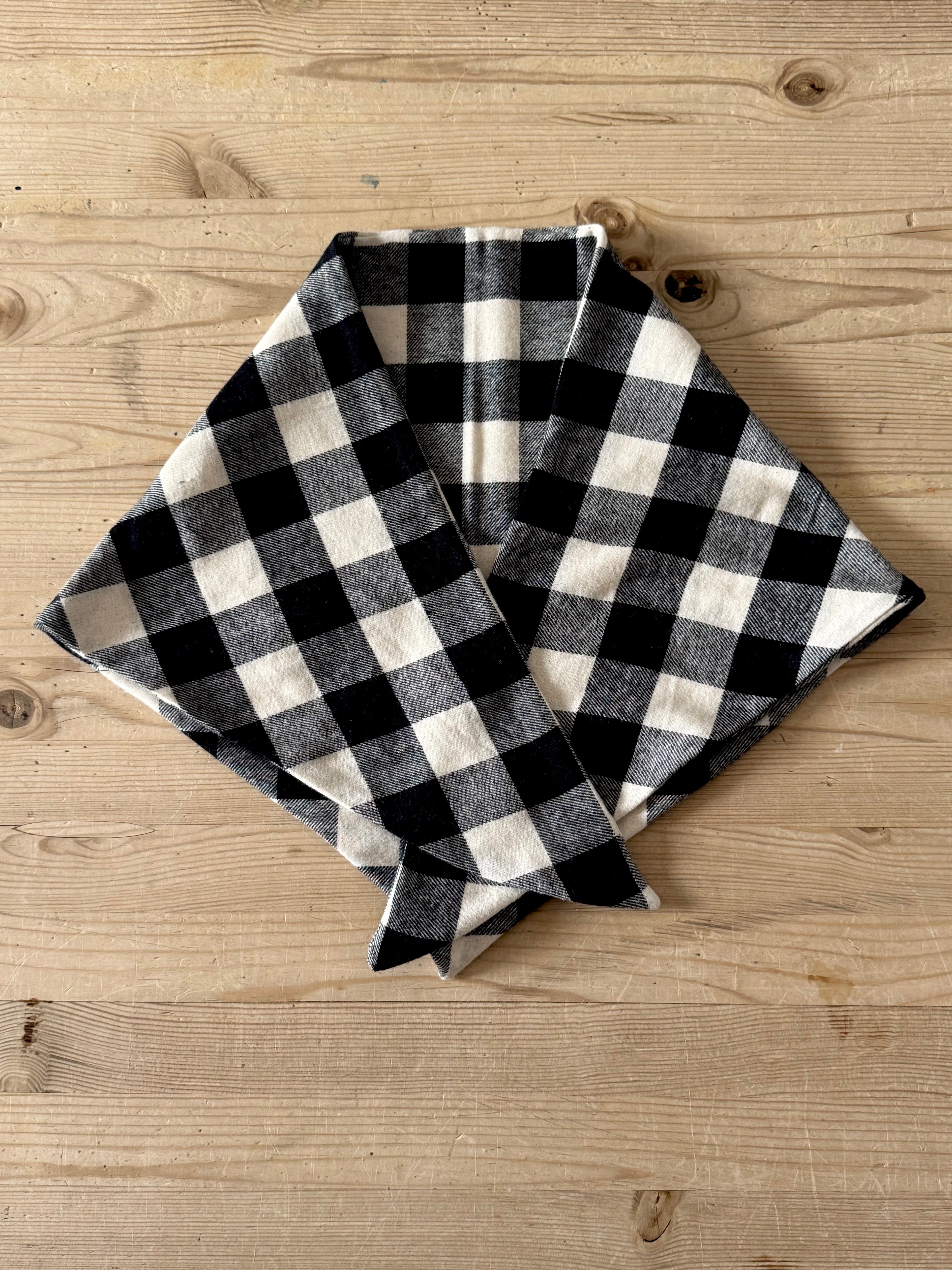 Black & cream triangle scarf