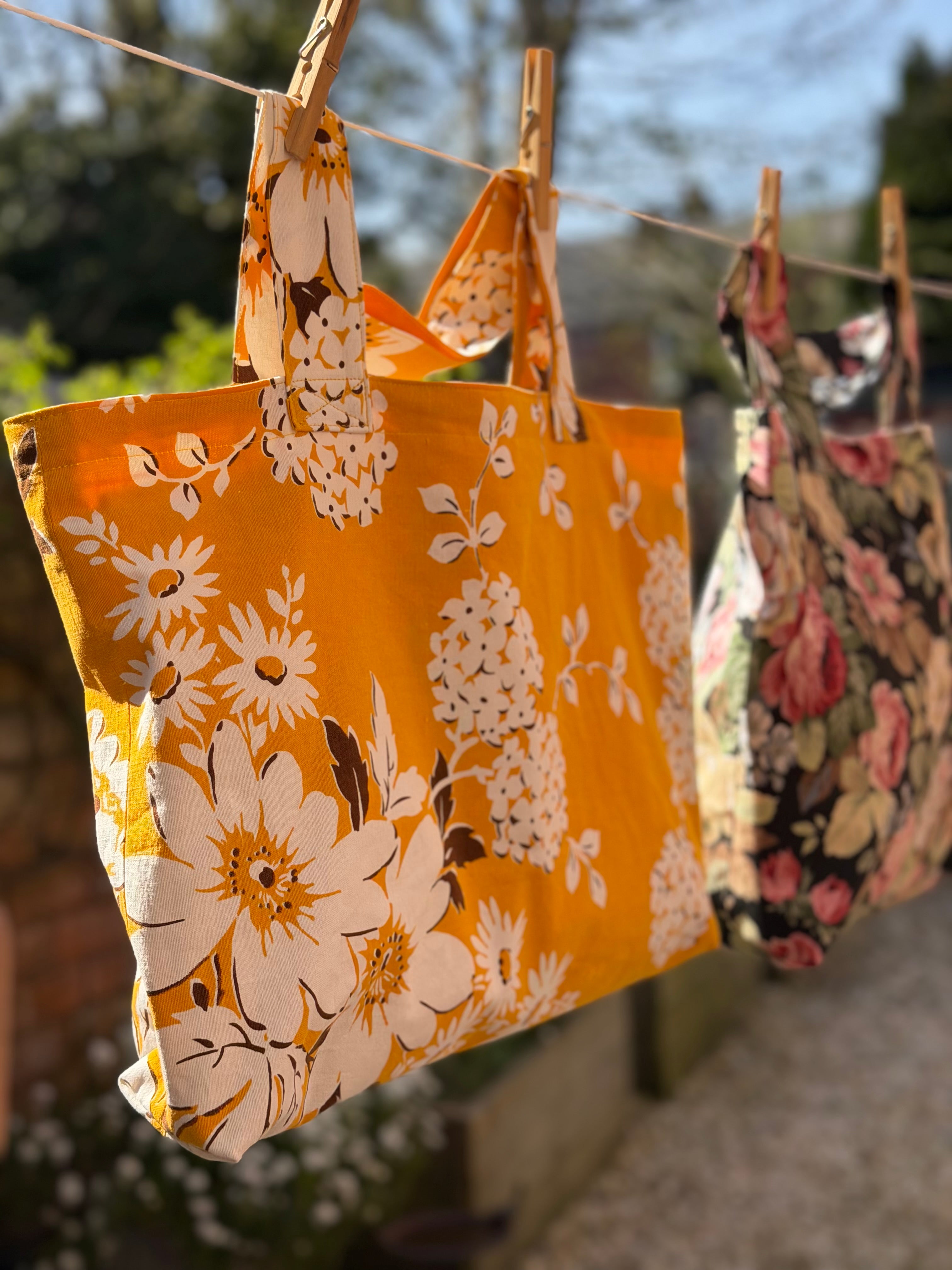 The Edith Vintage Tote ~ Marigold